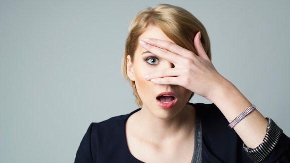 woman-scare-and-shocked